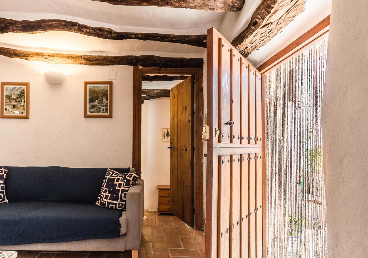 Casa Mundo - 16Th Century Traditional White Village House With Pool Pinos del Valle Eksteriør bilde