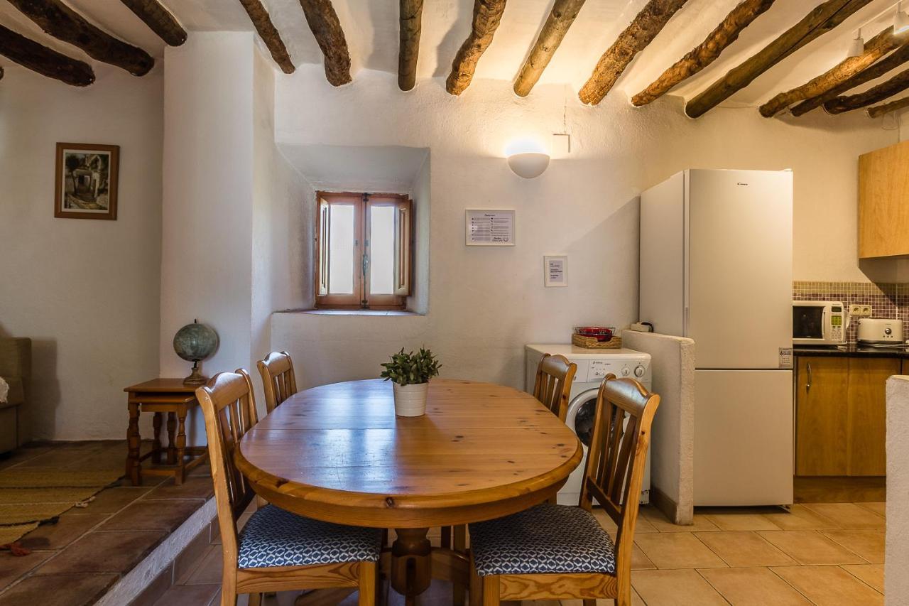 Casa Mundo - 16Th Century Traditional White Village House With Pool Pinos del Valle Eksteriør bilde